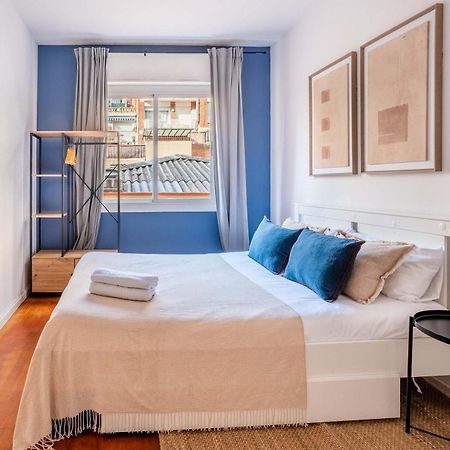 Next To Sagrada Familia 4-Bedroom Apartment Barcelona Ngoại thất bức ảnh