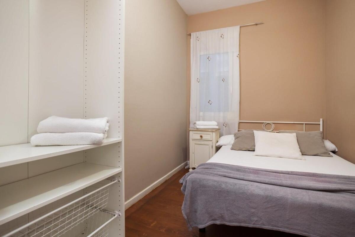 Next To Sagrada Familia 4-Bedroom Apartment Barcelona Ngoại thất bức ảnh