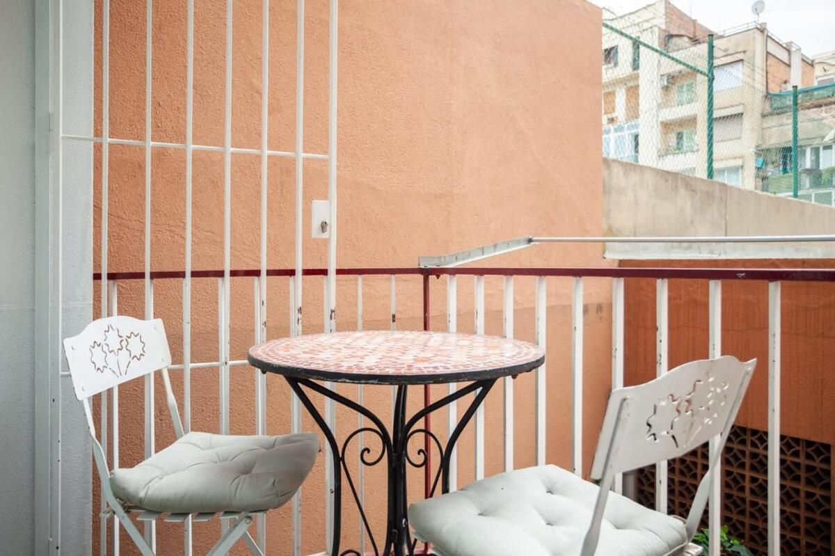 Next To Sagrada Familia 4-Bedroom Apartment Barcelona Ngoại thất bức ảnh