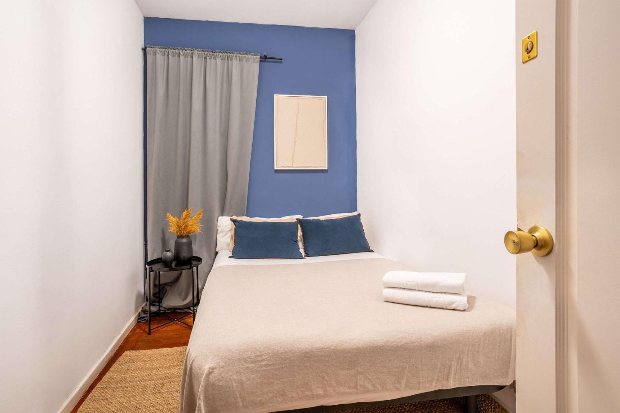 Next To Sagrada Familia 4-Bedroom Apartment Barcelona Ngoại thất bức ảnh
